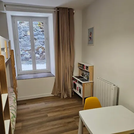 Appartements 4, 5 Et 10 Personnes Renoves En Centre-Ville Mont-Dore Exterior photo