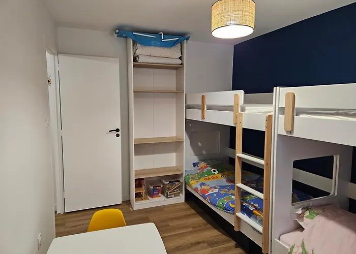 Appartements 4, 5 Et 10 Personnes Renoves En Centre-Ville