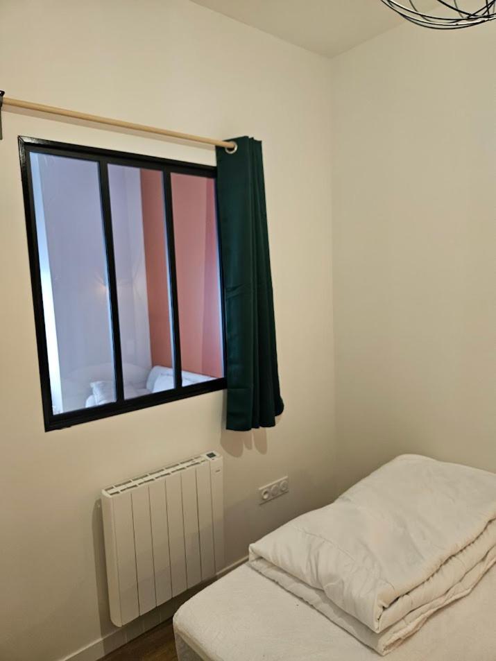 4, 5 Et 10 Personnes Renoves En Centre-ville Apartment
