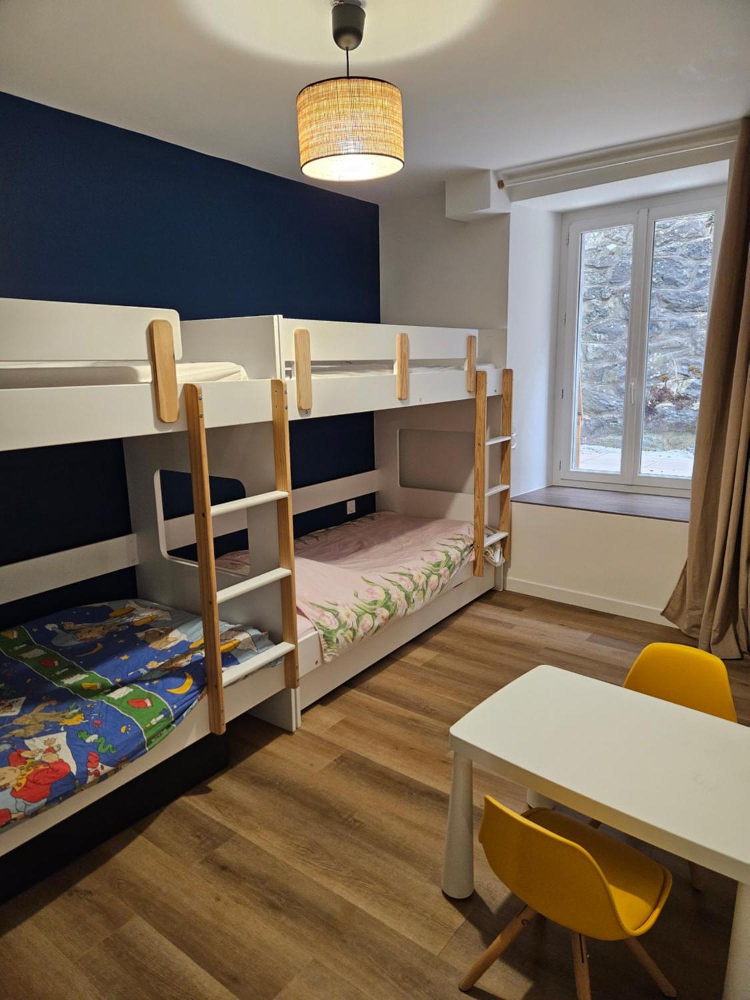 4, 5 Et 10 Personnes Renoves En Centre-ville Apartment *